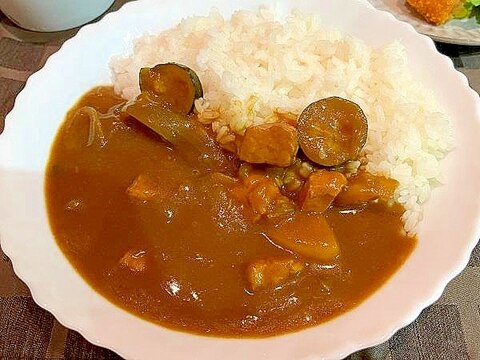 夏野菜のやわらかポークカレー